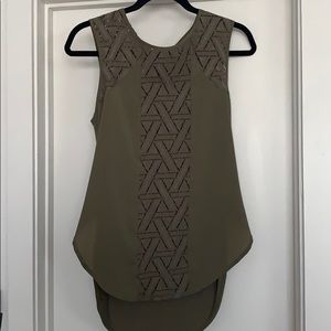 Women’s XS Banana Republic laced scoop tank